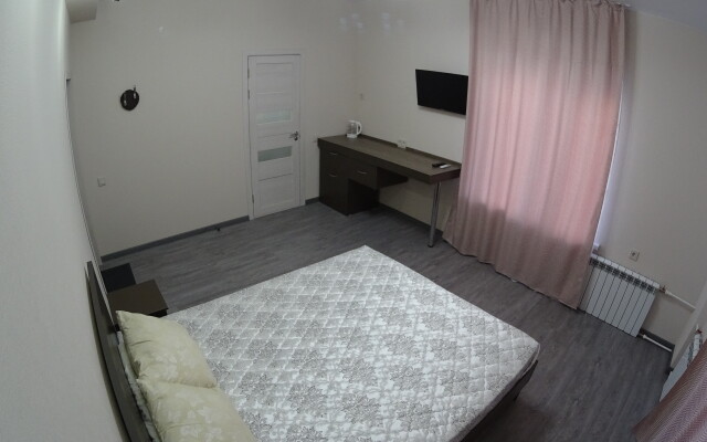 On-Day Na Chelyuskintsev 5-B Apartments
