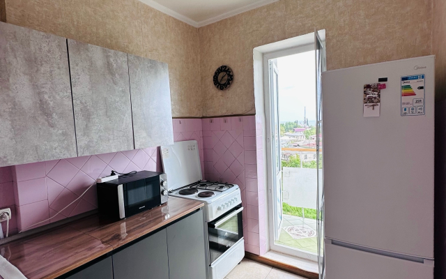 Flat S Balkonom Na Pochtovoy Ulitse