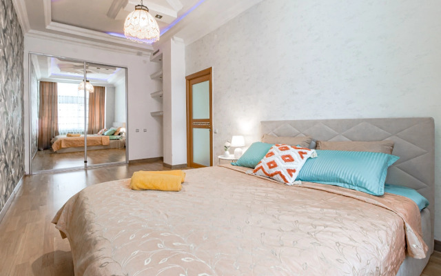 V Zolotom Kvadrate Apartments