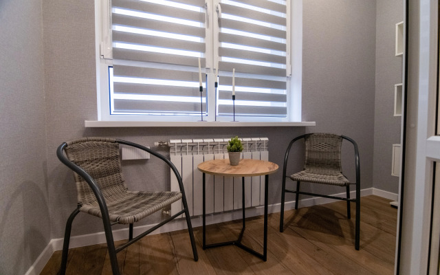 Stilnie na Troikh Apartments