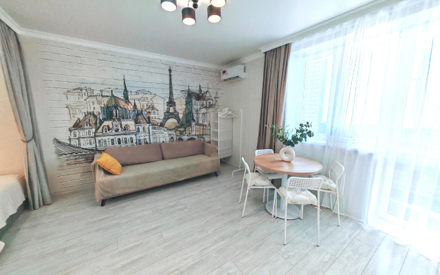 U TTs Kristall Mendeleeva 2 Flat