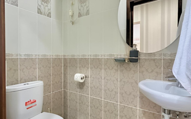 Ulucsennye trehkomnatnye apartamenty s terrasoj