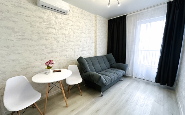 Vershina V Novom Zhk Klever 2.0 Na 13 Etazhe Apartments