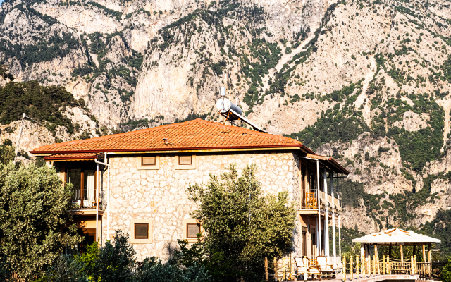Casa Di Pietra Kabak Hotel