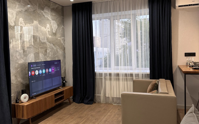 Na Komsomolskom Prospekte 33 Flat