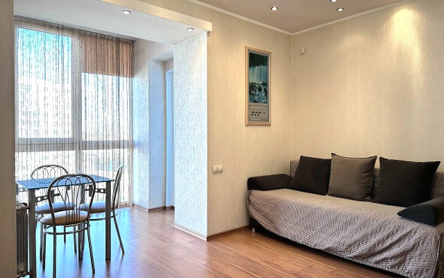 Квартира двухкомнатная на Молодежном рядом с Ледовой Ареной