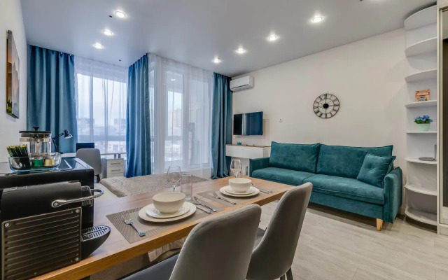 Apartamenty Predstavitel'skij Lyuks s Balkonom i Krasivym Vidom Business Apartments