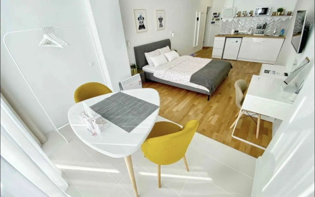 Na Tigrovoy 16A (4) Flat