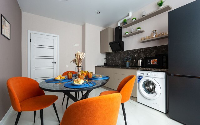 Kolibri Ryadom s Parkom Galitskogo Flat