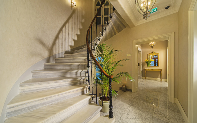 Meroddi Bagdatliyan Hotel