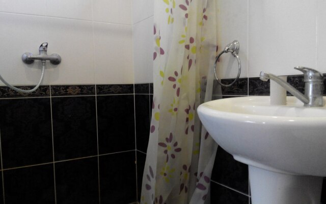 Chehova 19 Guest House
