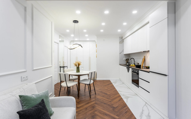 KeyGo #0130, 1 Bedroom, Designed, City Center Apartments