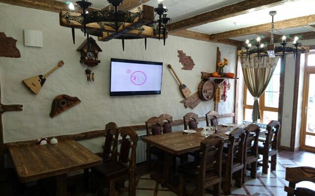 Yakor Fishing-Hunting Hotel