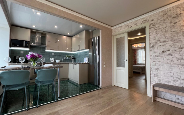 Na Naberezhnoy s Vidom na Zaliv Flat