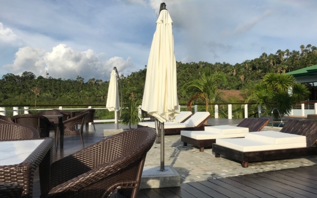 Edgewater Dive & Spa Resort
