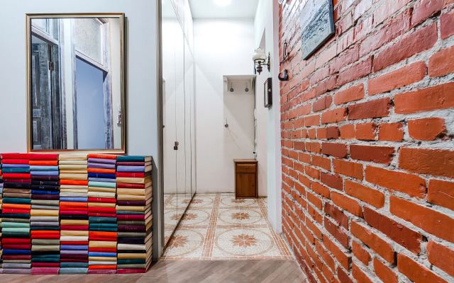 Vintazhnaya Na Svechnom Flat
