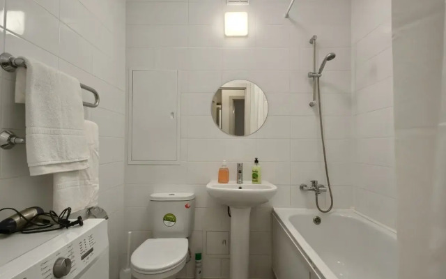 Na Kantemirovskoy Flat