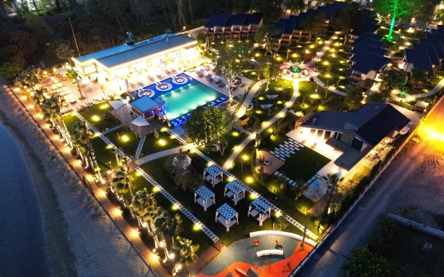 Parmos  Hotel