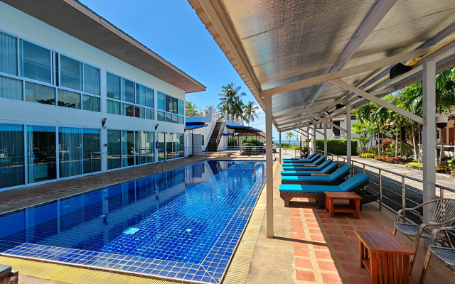 Курортный Отель Lipa Bay Residence