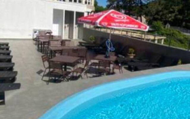 Apartments Hotel Complex Raduga
