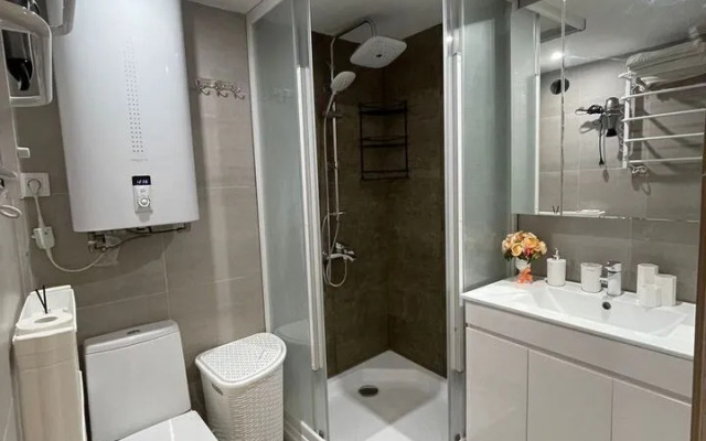 Na Veseloy 82/1b Flat