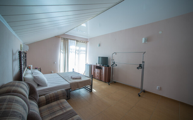 Vizit Guest House