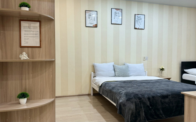 Апартаменты Розы Люксембург 12