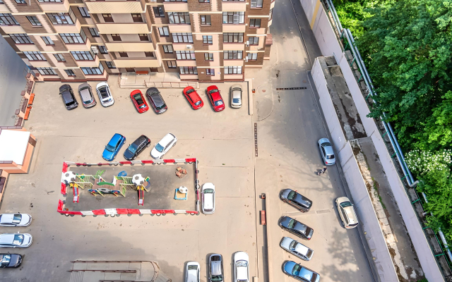 V Tsentre Goroda S Vidom Na Park Apartment
