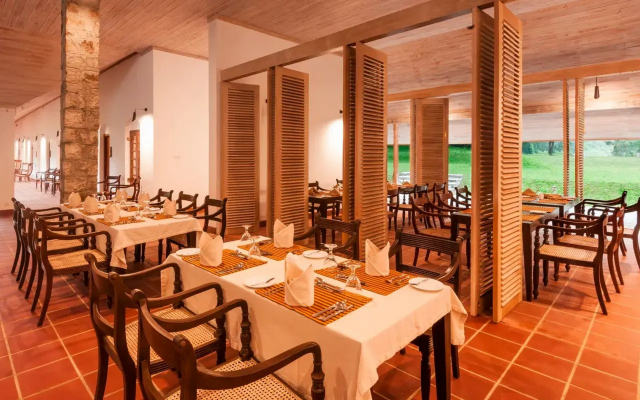 EKHO Sigiriya - 700 meters to Sigiriya Rock