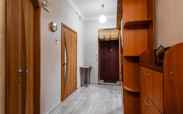Smolenskaya 1 Okolo Metro Frunzenskaya Flat