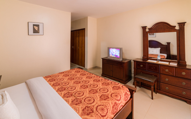 Aggrey  Hotel