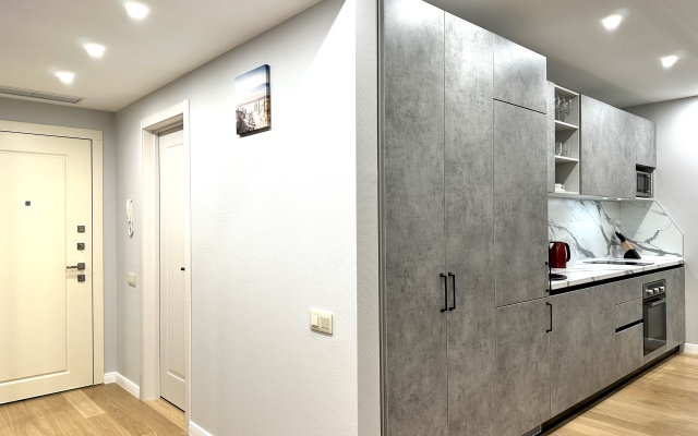 Lyuks Dyu Soley v Rezidentsii Graf Tolstoy Apartments