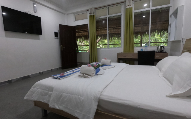 Dhangethi Inn Hotel