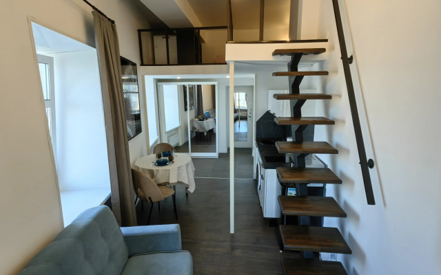 Na Rizhskoy Flat