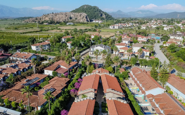 Отель Aydos Hotels & Breeze Restaurant