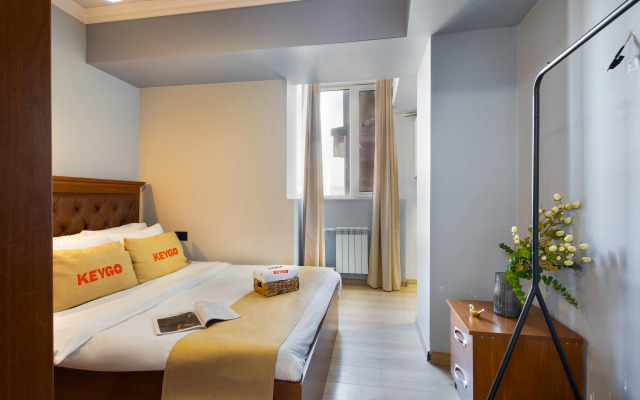 KeyGo #0015, 2 Bedroom, Balcony, City Center Apartments