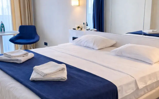 Апартаменты Seaside Luxury studio with Views