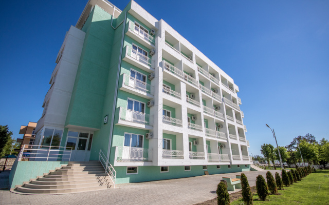 Lazurnyij Bereg Hotel