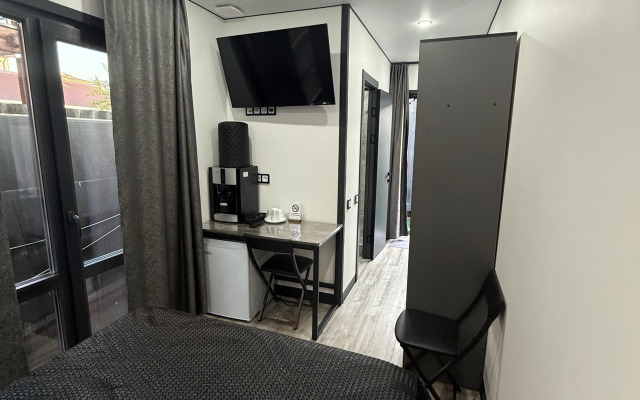 BoxHouse Guest house