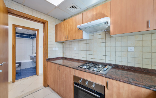 Marcopolo - Lavish 2BR next to Metro & Tram Apartments