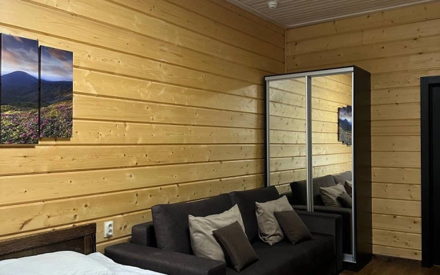 102 v Family Alley Apartments