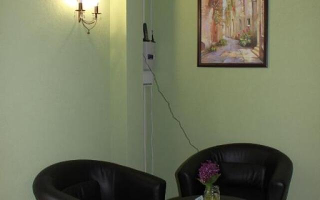 Aleksandr Guest house