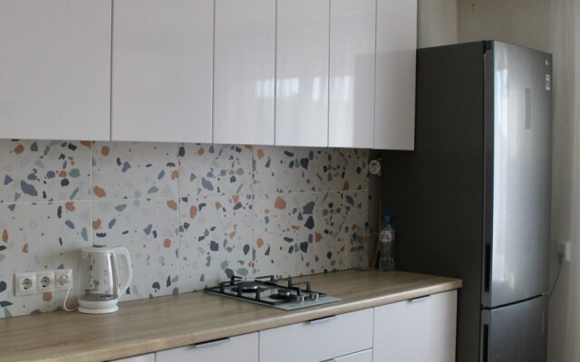 V ZHK Akvamarin Ryadom s Akvaparkom Flat