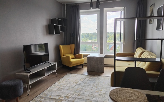 Na Novoserednevskom Prospekte 19 Apartments