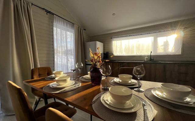 Point 400 Kedrovyj Guest House