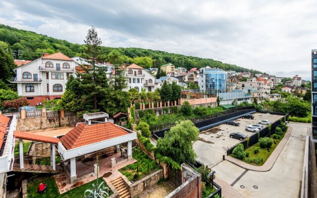 S Dzhakuzi V Tsentre Sochi Flat