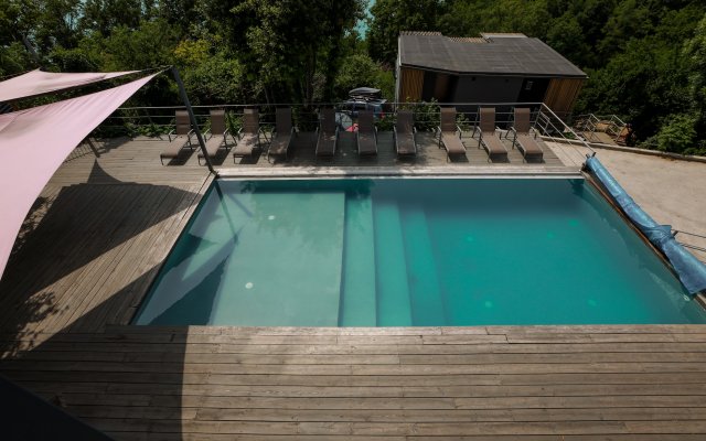 База отдыха Серый дом