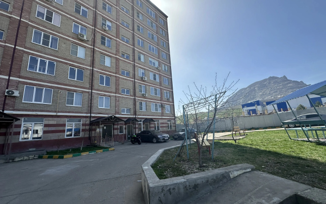 Апартаменты с видом на гору Змейка