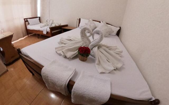 Looguna Hotel