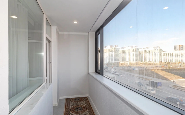Apartamenty uutnye i teplye radom s Han Satyrom